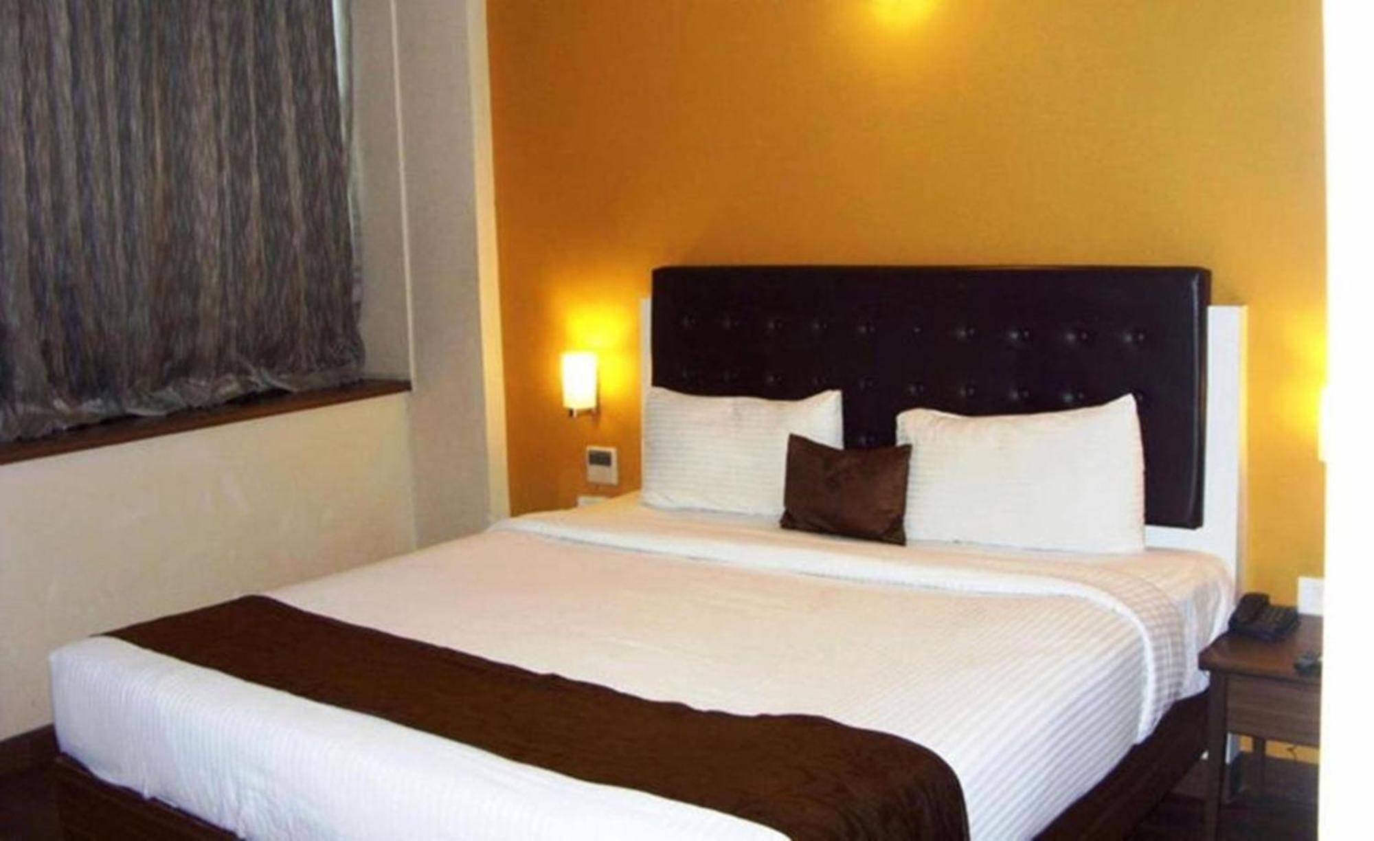 Hotel Avexia Premiere Agra Exteriér fotografie